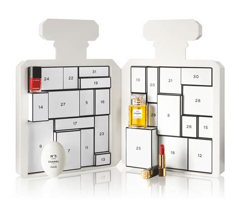 calendrier de l'avent chanel 2022|Chanel has revealed its first ever advent calendar .